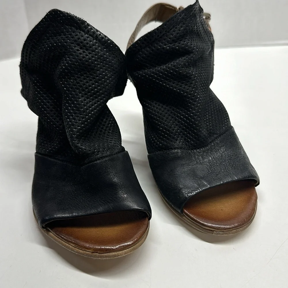 Miz Mooz Kona Wedge Sandal Shoes Open Toe Slingback Leather Black Size EU 36 6